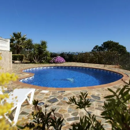 Sleeps 7 Pool Wifi