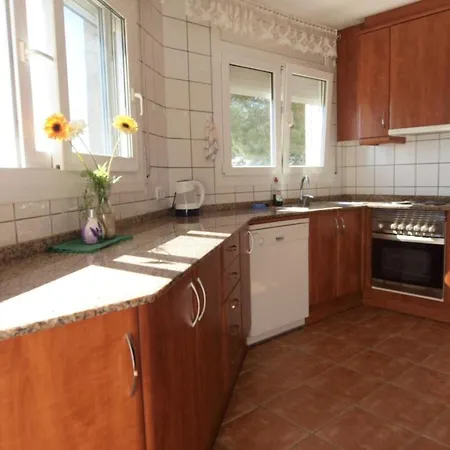 Sleeps 7 Pool Wifi Villa *