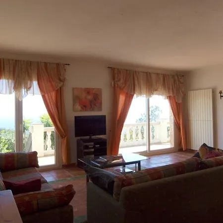 Sleeps 7 Pool Wifi Lloret de Mar